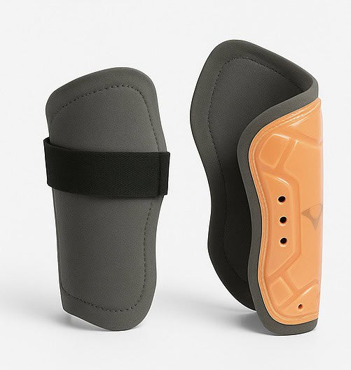 Football shin guard - Baba Saleh Sports Egypt | بابا صالح للأدوات الرياضية